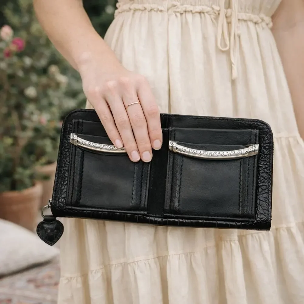 Brighton NWT Venezia Black Leather Zip Wallet